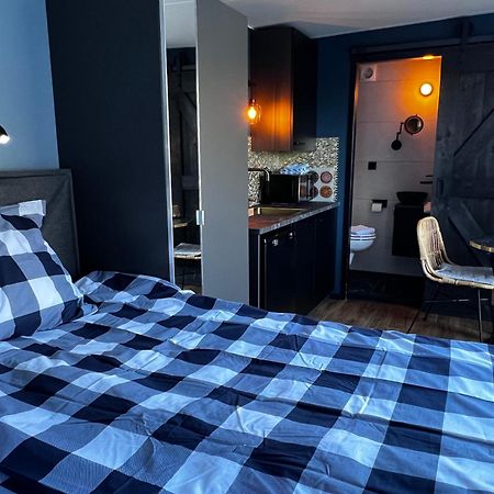 B&B Prive Tiny House Bij Zee 斯泰伦丹 外观 照片