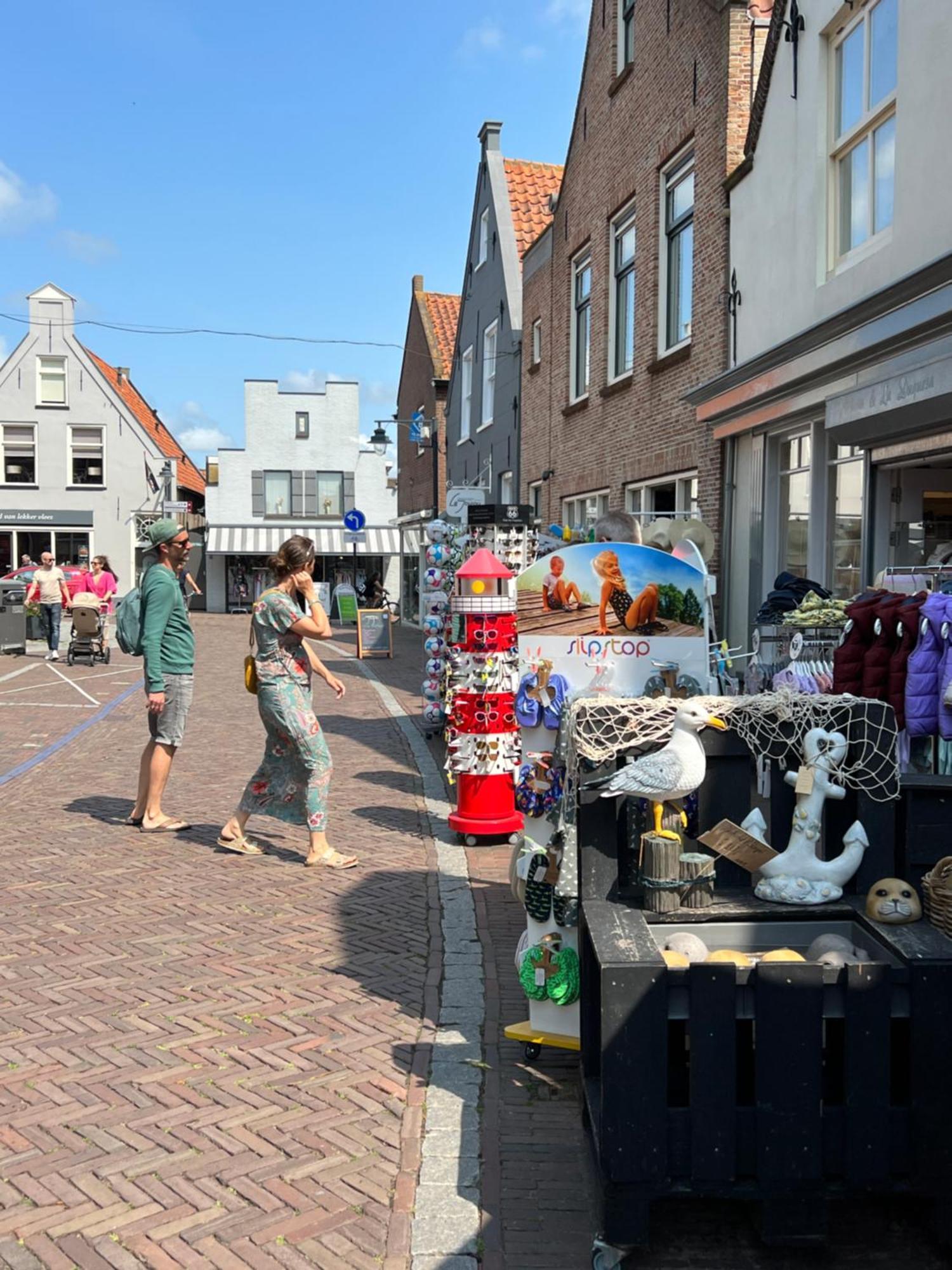 B&B Prive Tiny House Bij Zee 斯泰伦丹 外观 照片